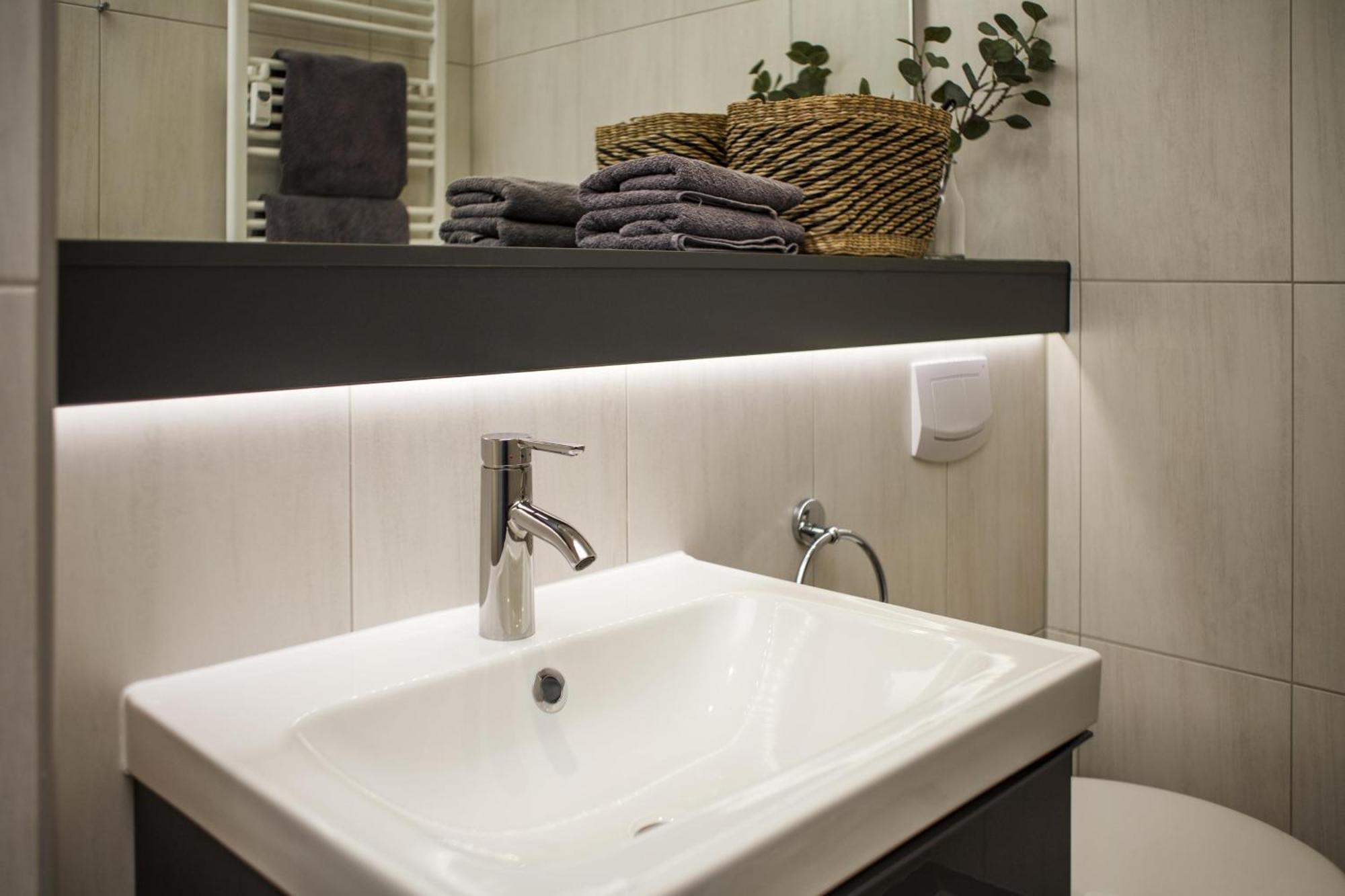 בורקום Ferienwohnung Villa Central - Luettje Nuest מראה חיצוני תמונה